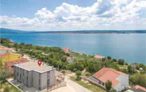 Three-Bedroom Apartment in Maslenica